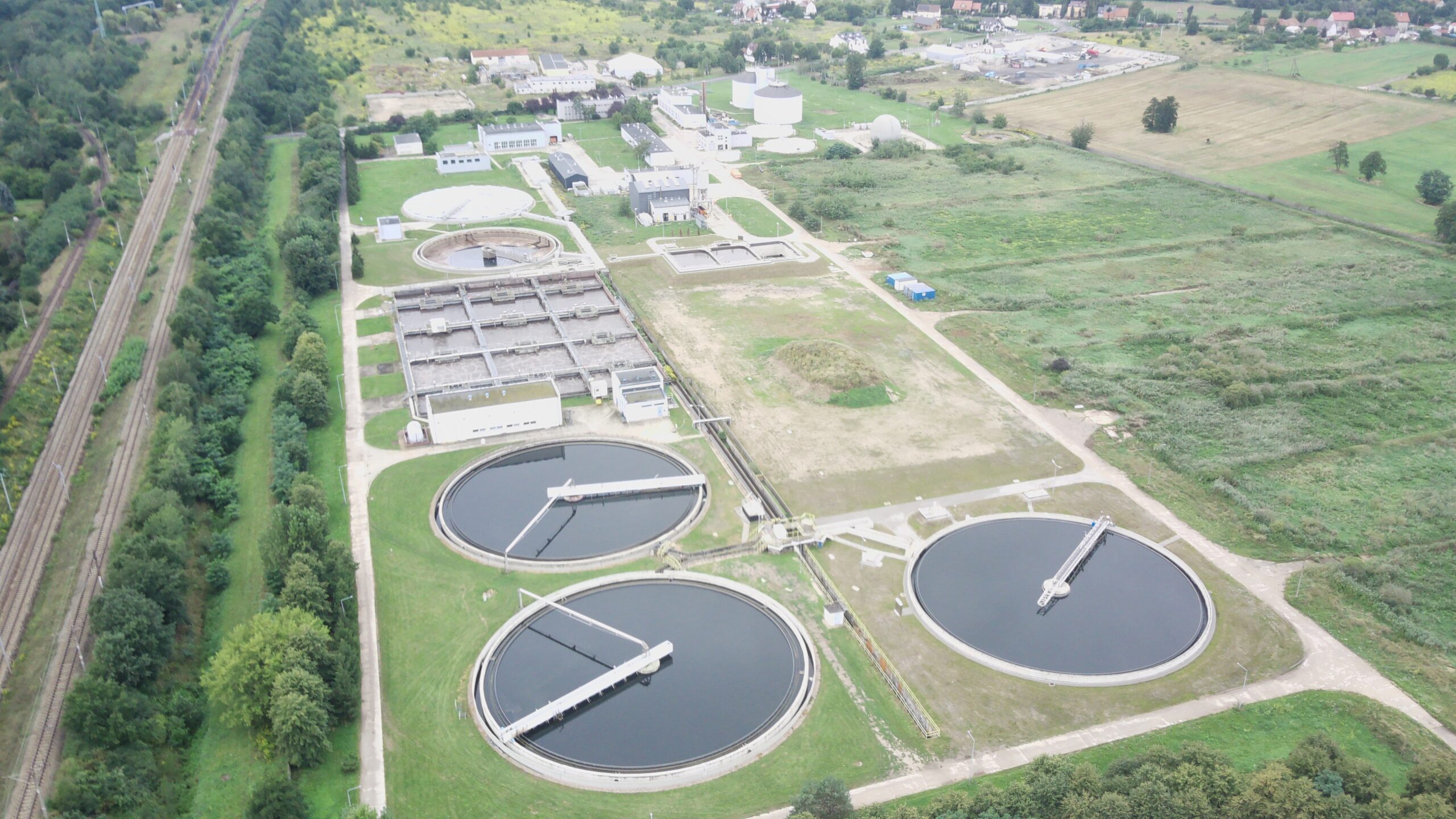 Aktualności - Każdego dnia przypominamy, co naprawdę ważne — woda to życie, a każda kropla ma znaczenie. 💧
